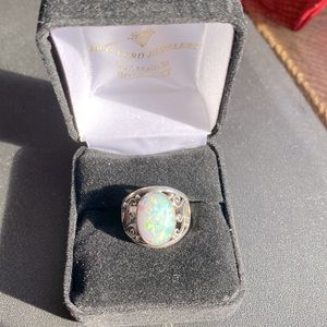 Sterling Silver size 7 Ring with opal.